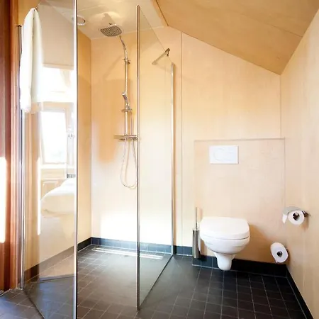 Bed & Coffee Skilleplaatsje בית אירוח