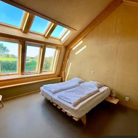 Bed & Coffee Skilleplaatsje ホームステイ *