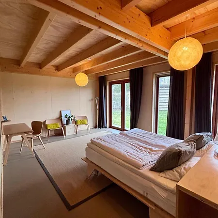 Rum i privatbostad Bed & Coffee Skilleplaatsje