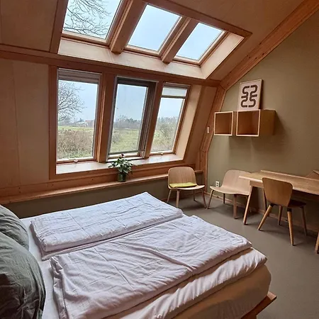 Rum i privatbostad Bed & Coffee Skilleplaatsje Den Burg